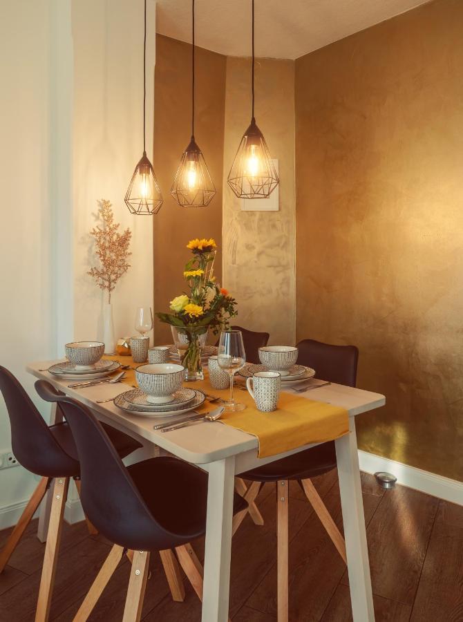 Goldrausch - Glanzvolle Ferienwohnung In Meissen Am Lutherplatz المظهر الخارجي الصورة